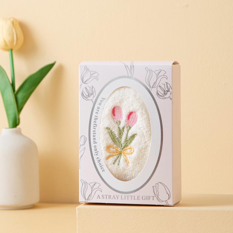 Tulip Cartoon Embroidery Scarf & Hand Towel Gift Box – Cute Kids Party & Wedding Favor 30*30cm розовый