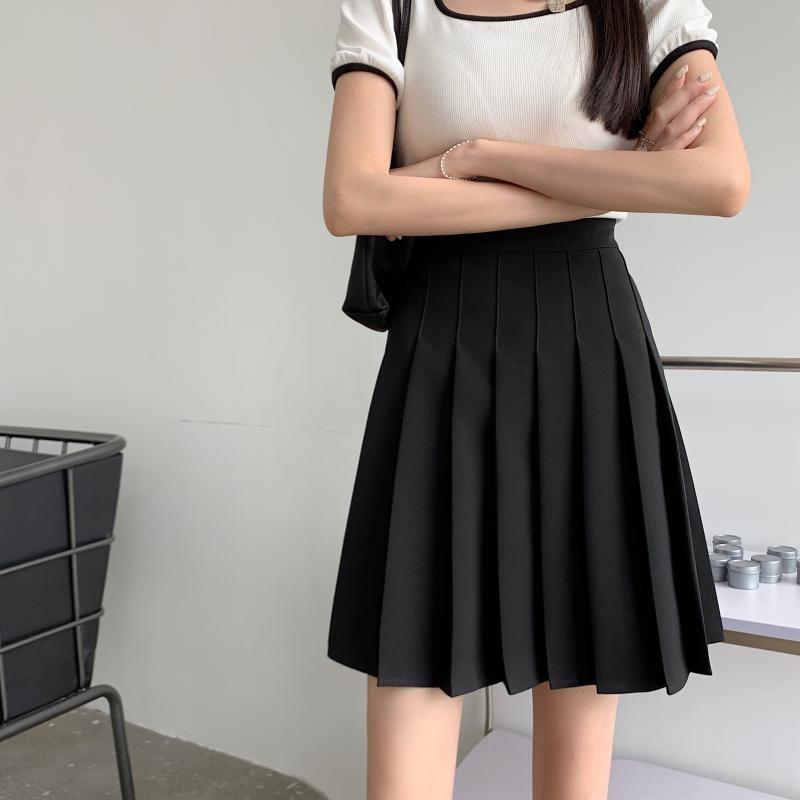 

Women s Summer Pleated A-Line Skirt JK Style Hip-Covering Slimming High-Waisted Casual All-match Versatile Short Skirt for Petite Frames XS