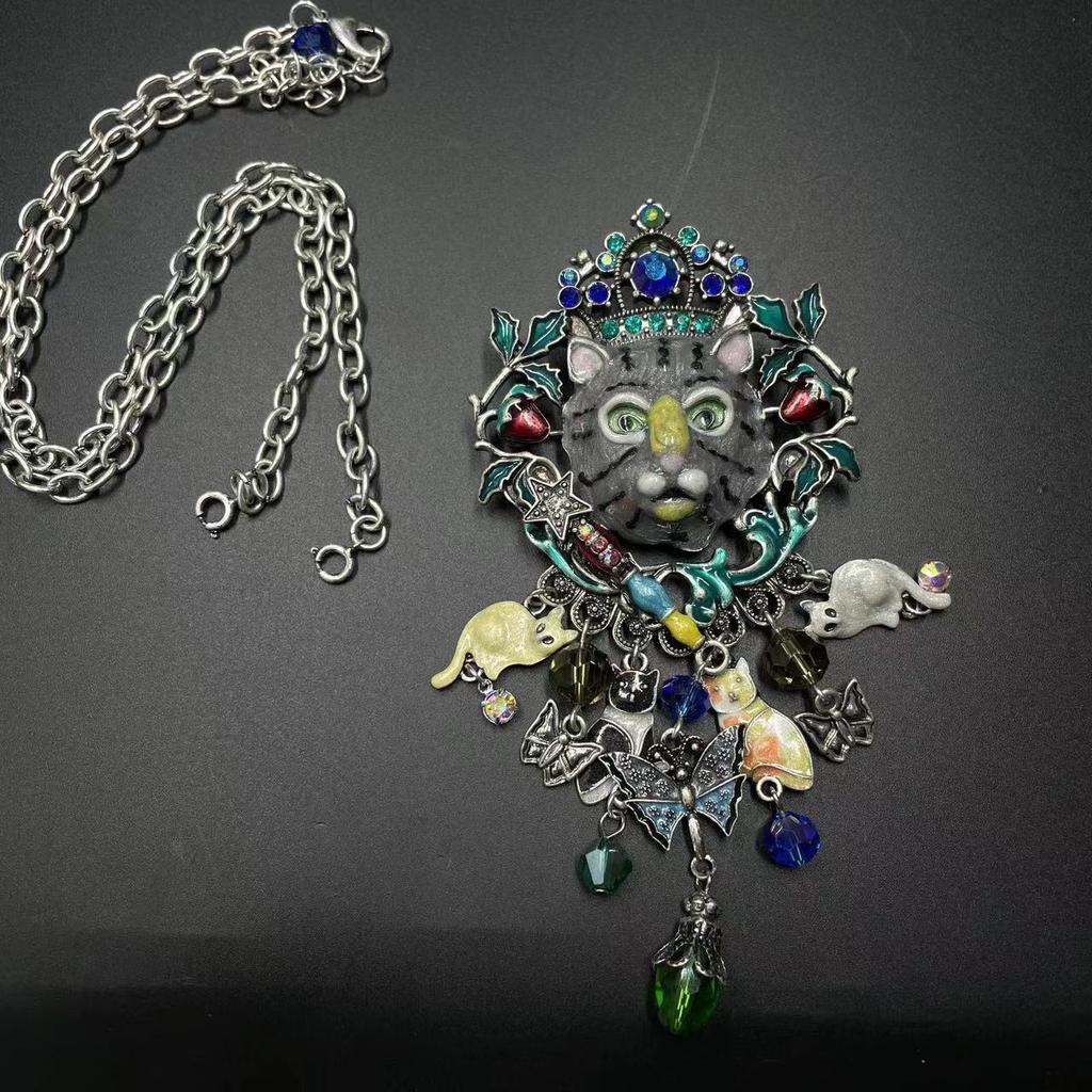 Qingdao medieval vintage enamel Alice in Wonderland cat cat KF earrings necklace retro cat set