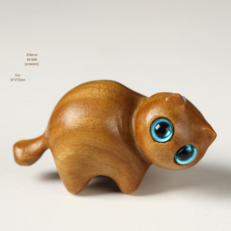 Curved Bow Green Sandalwood Cat Ornament - Playful DIY Handcrafted Desktop Decoration