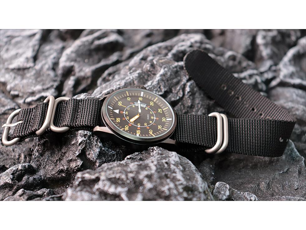 Addies Nylon Strap Men's Waterproof Quartz Sports Watch with Luminous Calendar