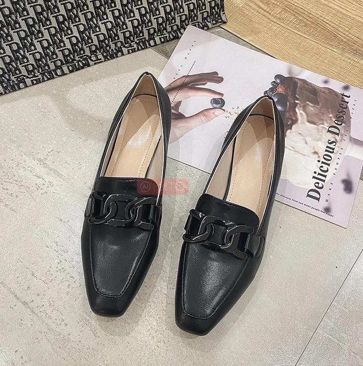 

Мода 2024 года, мягкие кожаные женские туфли на среднем каблуке с квадратной пряжкой, толстые каблуки, женская обувь, модные весенние туфли-лодочки для отдыха и отдыха 34 чёрный