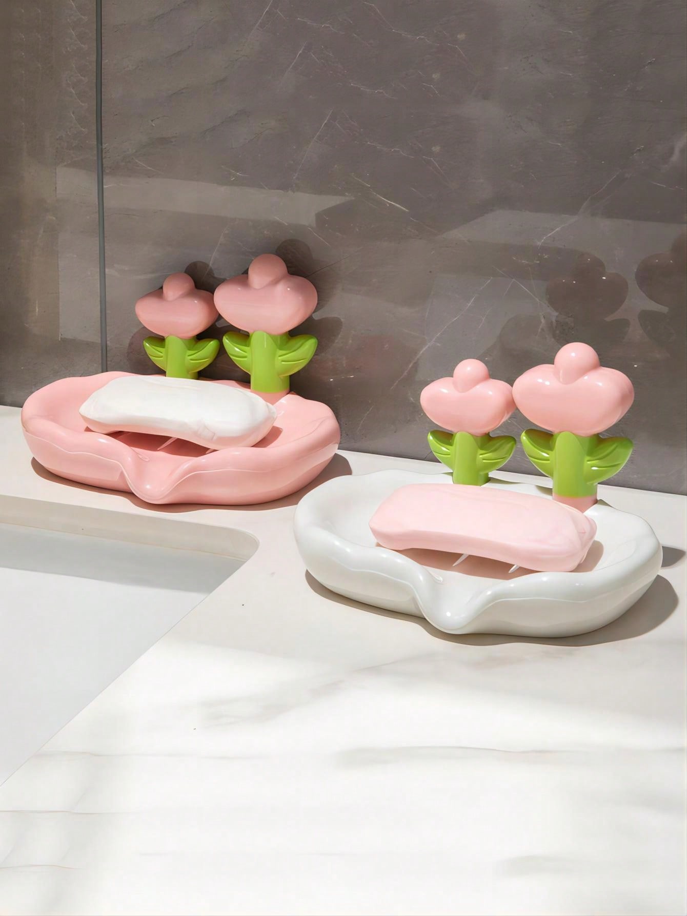 

1pc Bathroom Flower Shaped Soap Dish, Self-adhesive Soap Case For Hand Wash Sink
