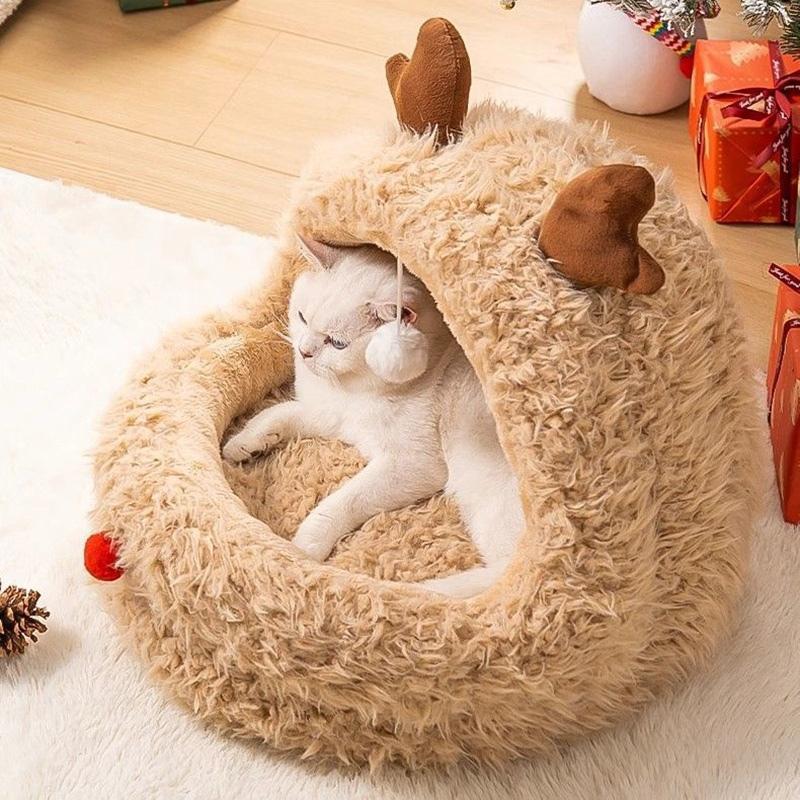 Winter Cozy Insulated Pet House Quilted Fluffy Bed for Cats Christmas Pet Gift Warmth Scented Plush Dogs House Large Capacity