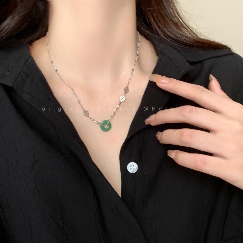 2024 Vintage Double-Layer Pearl Necklace with Heart Pendant