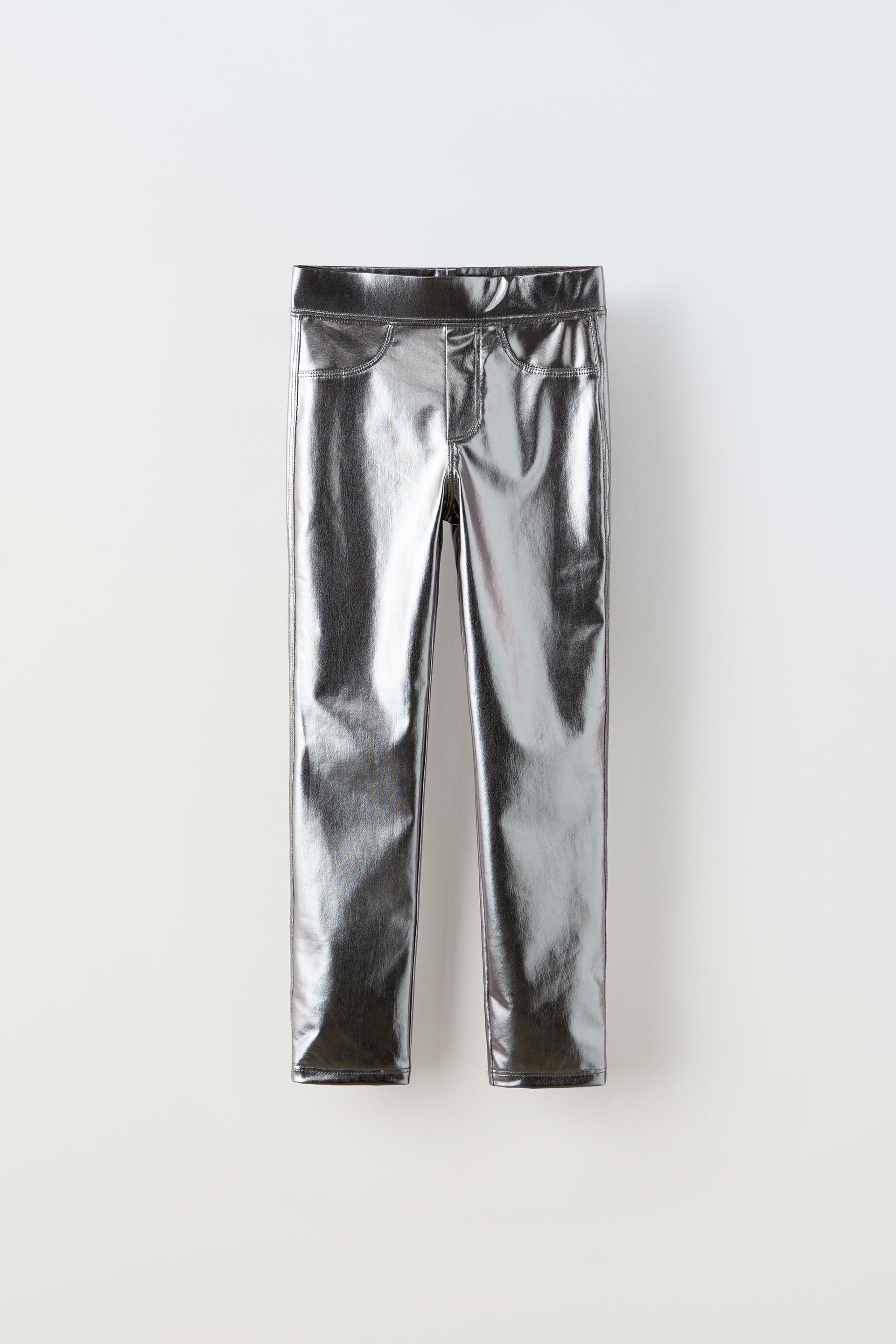 

МЕТАЛЛИЧЕСКИЕ ЛЕГИНСЫ