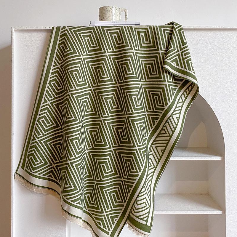 Minimalist Striped Fashion Warm Scarf Women'S Korean Version Versatile Student Scarf Thickened Shawl