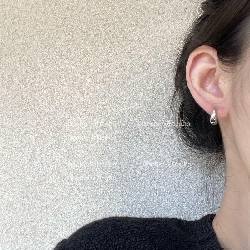 

Chocho/Minimalist Small Green Bean Minimalist All-Match Fancy Temperament Ear Clip Niche Design Earrings Ear Studs Silver medium outside diameter 14mm