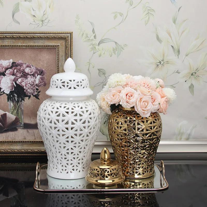 Modern Dried Flower Vase Hollow Ceramic Ginger Jar Desktop Storage Jar with Lid Home Decoration Flower Arrangement Accessories
