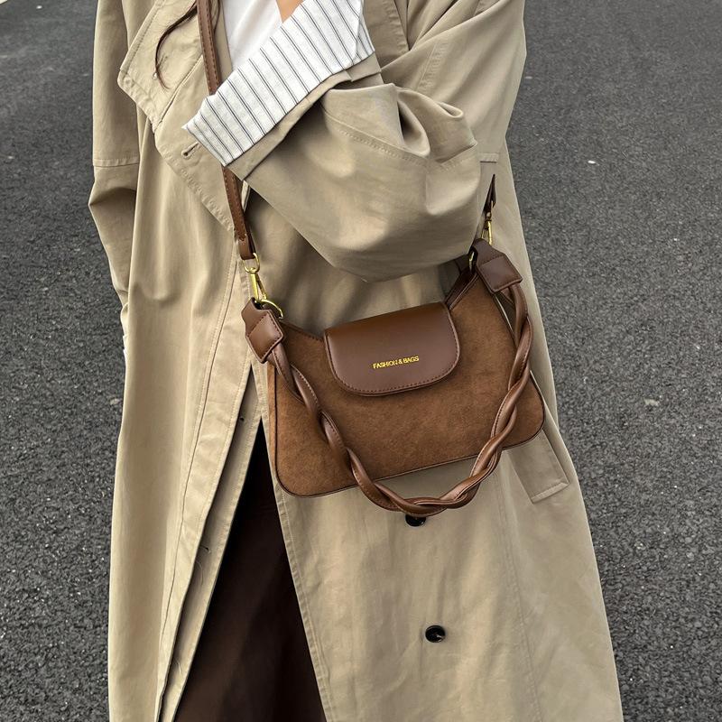 

Премиальная матовая сумка подмышку женская 2025 новая ручная женская сумка осень-зима ретро сумка на плечо универсальная сумка-мессенджер коричневый