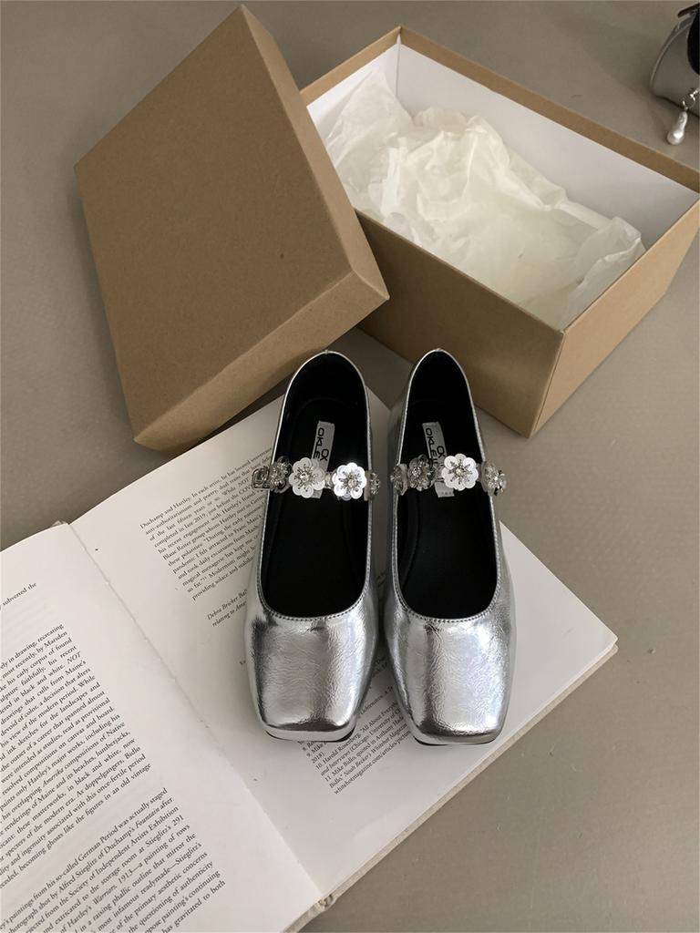 Fairy style low heel design single shoes women's shoes 2025 new autumn feeling square head black Mary Jane shoes