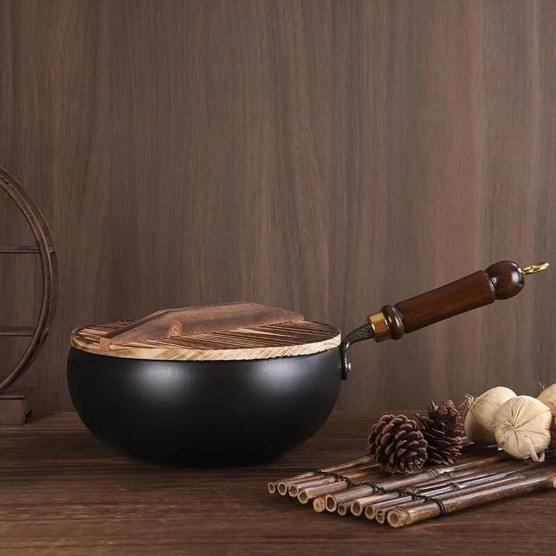 ZISIZ Non-stick Iron Stir-fry Pan with Wooden Lid