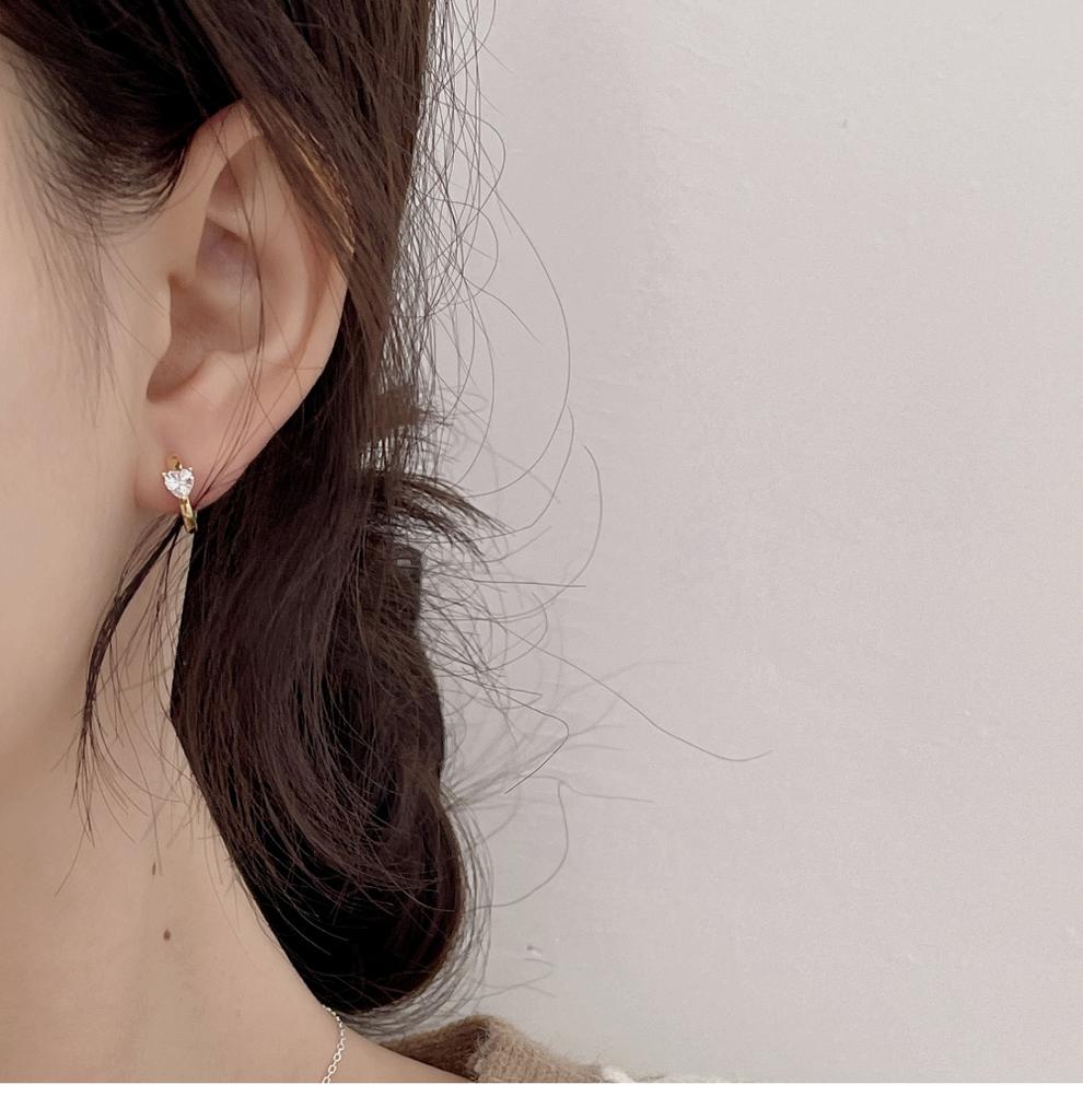 P1229W Silver S925 Cubic Heart Minimal Piercing Women's Earrings (1 Pair)
