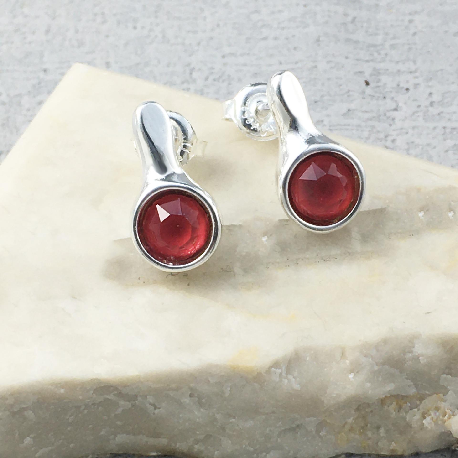 2024 UNOde50 Best-selling Exquisite Women s Gemstone Earrings - European and American Romantic Jewelry Other