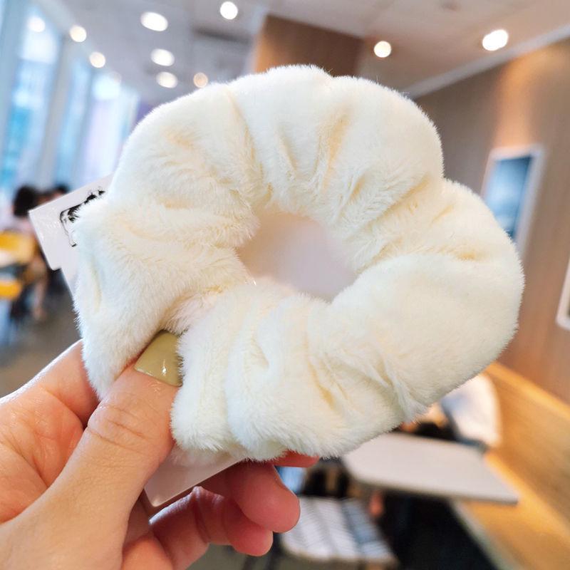 Fluffy Plush Scrunchie - Large Intestine Circle Hair Tie for Women & Girls, Versatile Hair Accessory, Gentle On Hair, Perfect for Autumn & Winter.