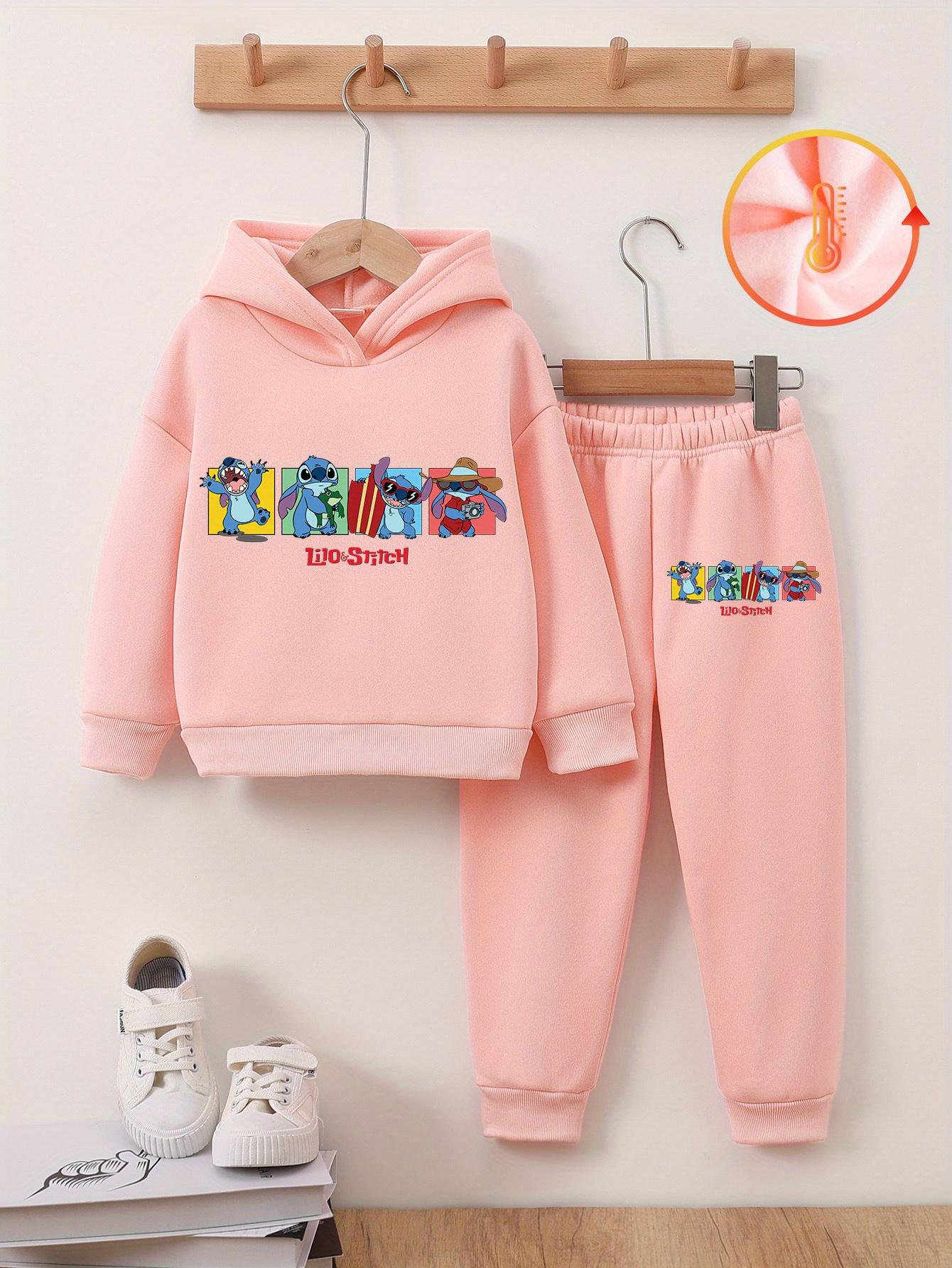 

Комплект из двух предметов: толстовка с длинным рукавом и принтом для девочек «Охотники на демонов» - с капюшоном, обычная посадка, милый принт «Сердце со стежком», термотрансфер 140