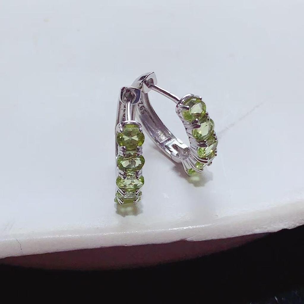 S925 Silver Peridot Ear Cuffs - Simple, Fashionable Gemstone Earrings for Women