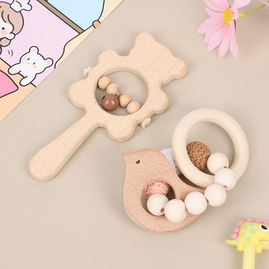 1 Pair Wooden Baby Rattle Toy with Bell Beads Hedgehog Rabbit Elephant Bird Teething Grip Ring Toy Newborn Boys Girls Early Education Rattle