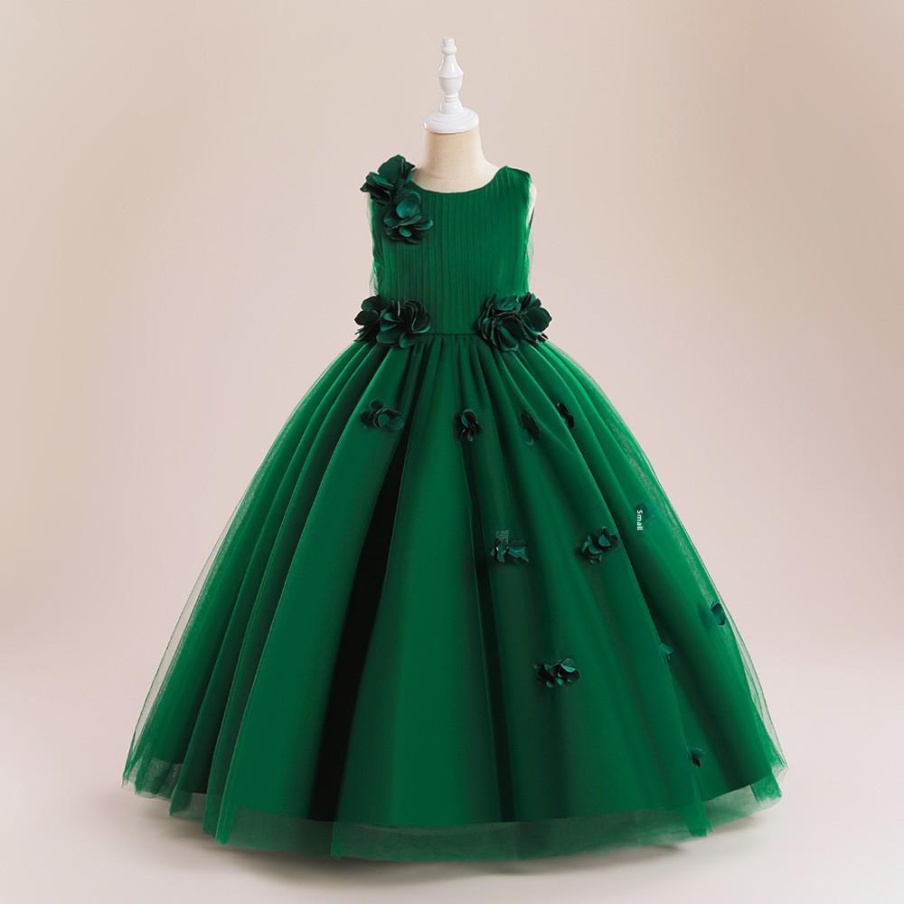 2024 Spring Collection: Princess Evening Dress with 3D Appliques and Tulle Skirt