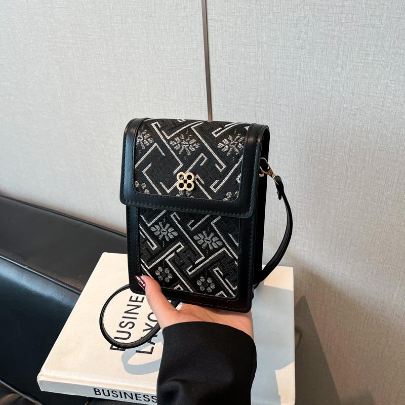 

2025 new messenger mobile phone bag women s exquisite small bag commuter shoulder messenger bag small bag чёрный