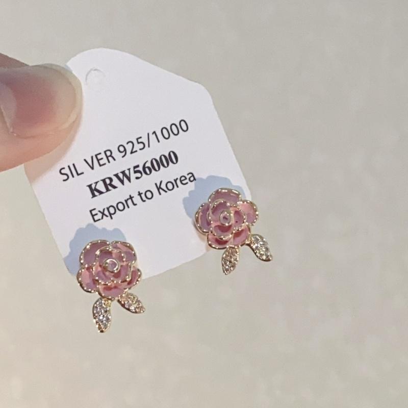 

Korea Pink Flower Stud Earrings for Women Fashion Charming 925 Silver Needle Sweet Girls Earrings Statement Wedding Jewelry 2025 рожевий