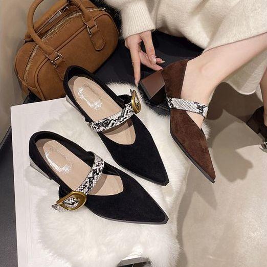 French Thick Heel Mary Jane Single Shoes Women's Autumn 2025 New One-word Buckle with Shallow Mouth Work Professional High Heels