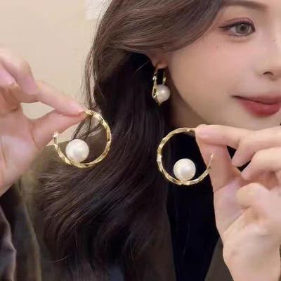 2024 New! Japanese & Korean Twist Pearl Earrings: Big Circle, 925 Silver Needle—Enhances Face Shape & Slims Appearance