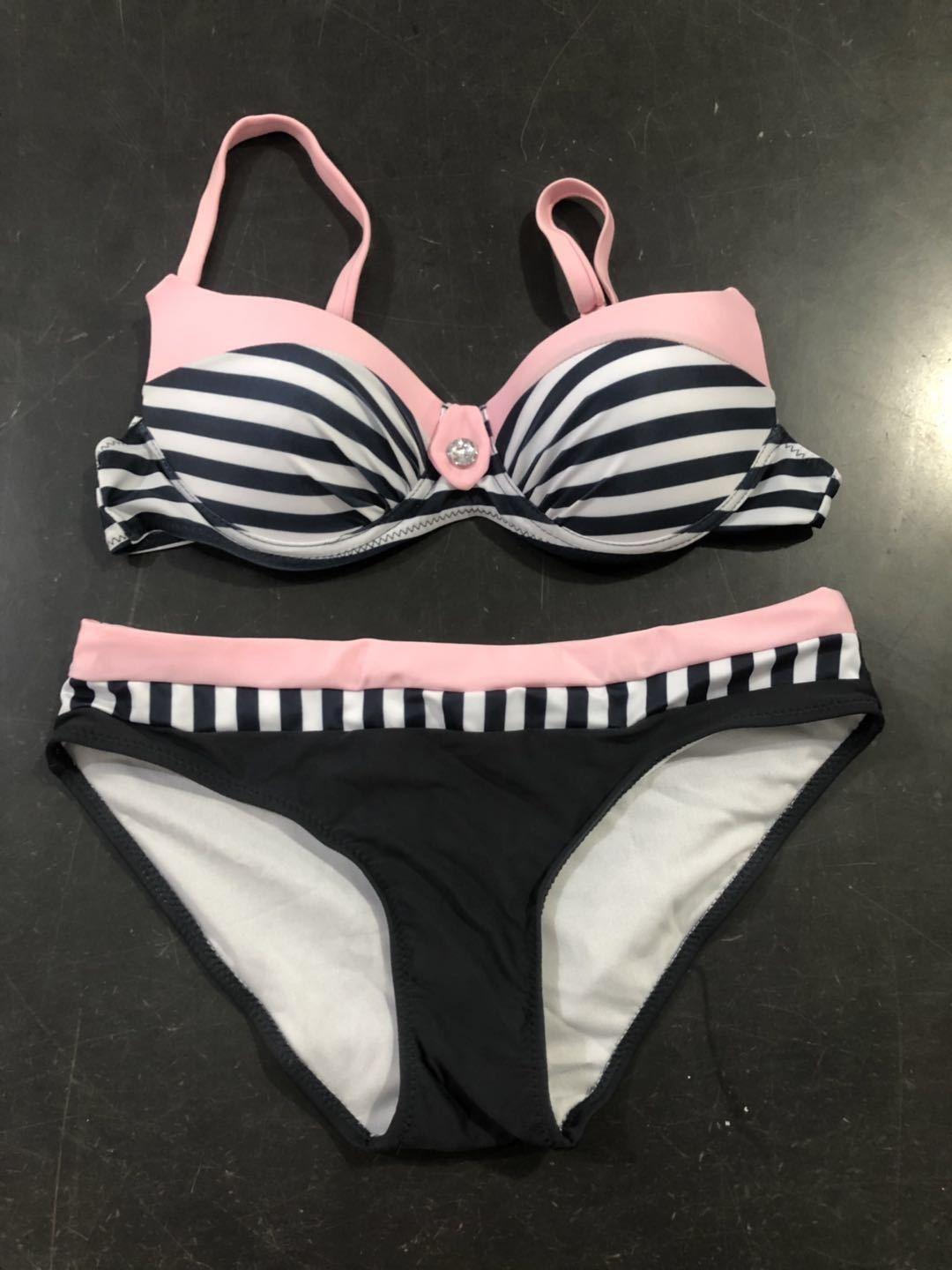 

Swimsuits are multicolored, and new styles are distributed on behalf of split swimsuits and bellytightening bikinis 2XL