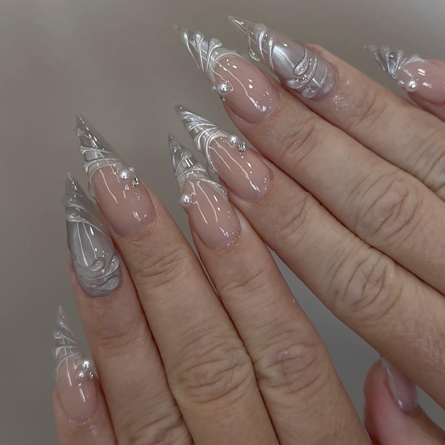 

Hot-Selling 3D Wearable Nails with Translucent Silver Thread, Long Pointed Pearl Rhinestone Design - European & American Spicy Girl Style