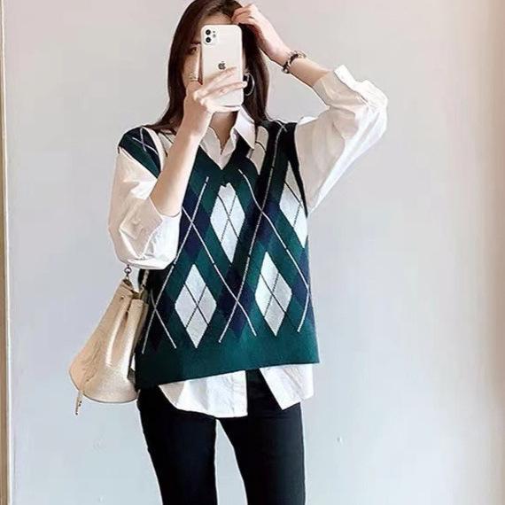 Stylish Women's Pure Cotton White Shirt for Spring/Autumn