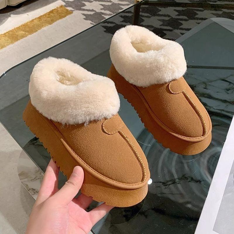 Winter Thick Soled and Furry Snow Boots for Women with Thick Foot Pedals for Warmth and Anti Slip Cotton Shoes