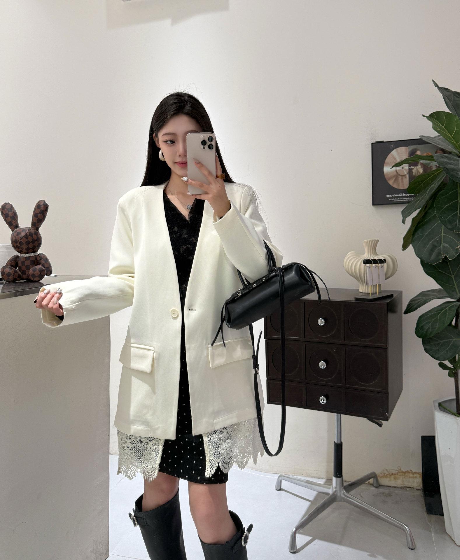 

Korean V-Neck Mid-Length Patchwork Lace Suit Jacket for Women M (45-60 kg) бежевий