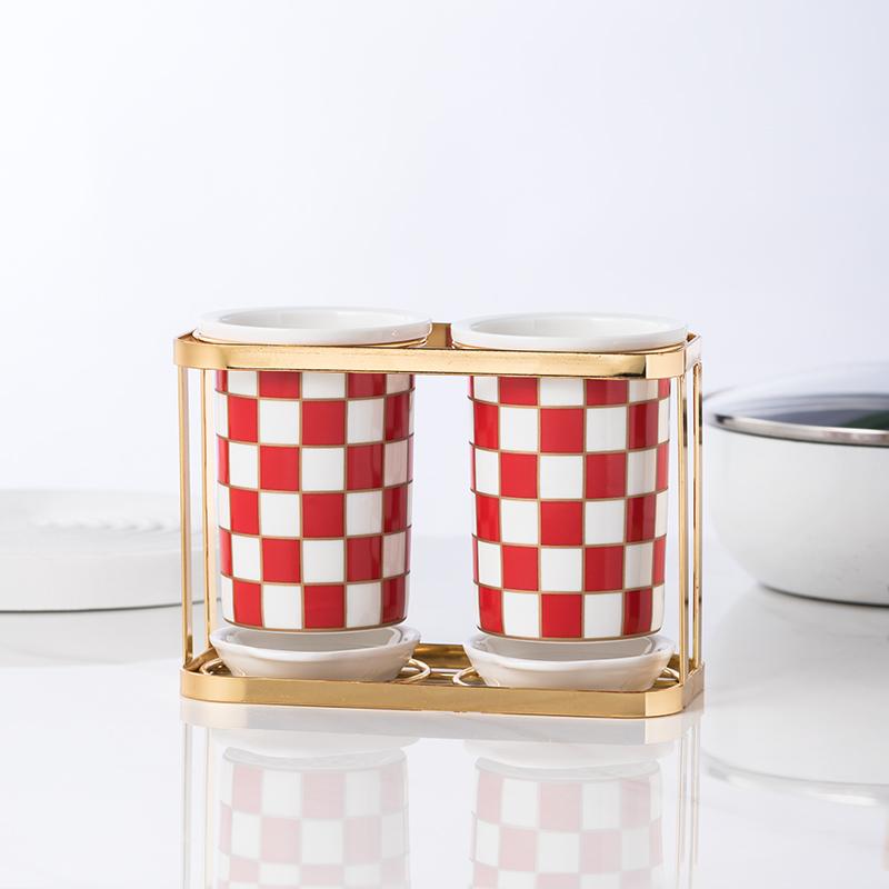 

Керамический держатель для палочек для еды в шахматном порядке, подставка для сушки, корзина для палочек, коробка для палочек, ящик для столовых приборов, стеллаж для хранения, настенная полка