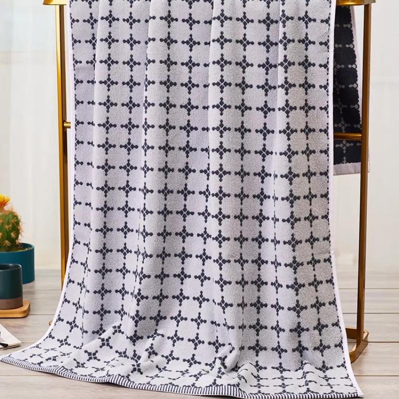 100% Cotton Bath Towel 70 X 140cm, Water-absorbing and Quick-dry Jacquard Pattern Bath Towel, Soft Breathable A-Class Towel,1pc