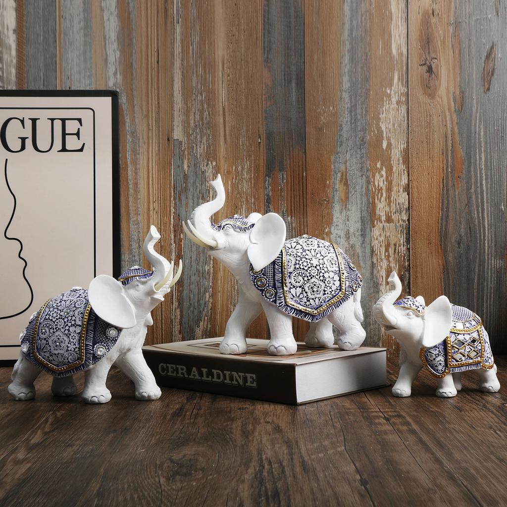 1 Blue and White Porcelain Elephant Ornament, Living Room Home Decoration