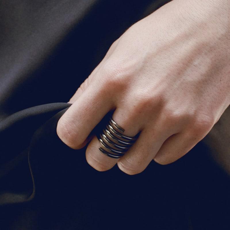 Cellmute PRICKLE COILING RING(BLACK COLOR)