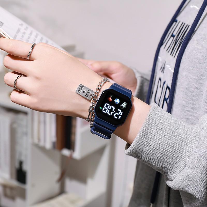 

Водонепроницаемые цифровые часы с единорогом на тему космонавтов для студентов