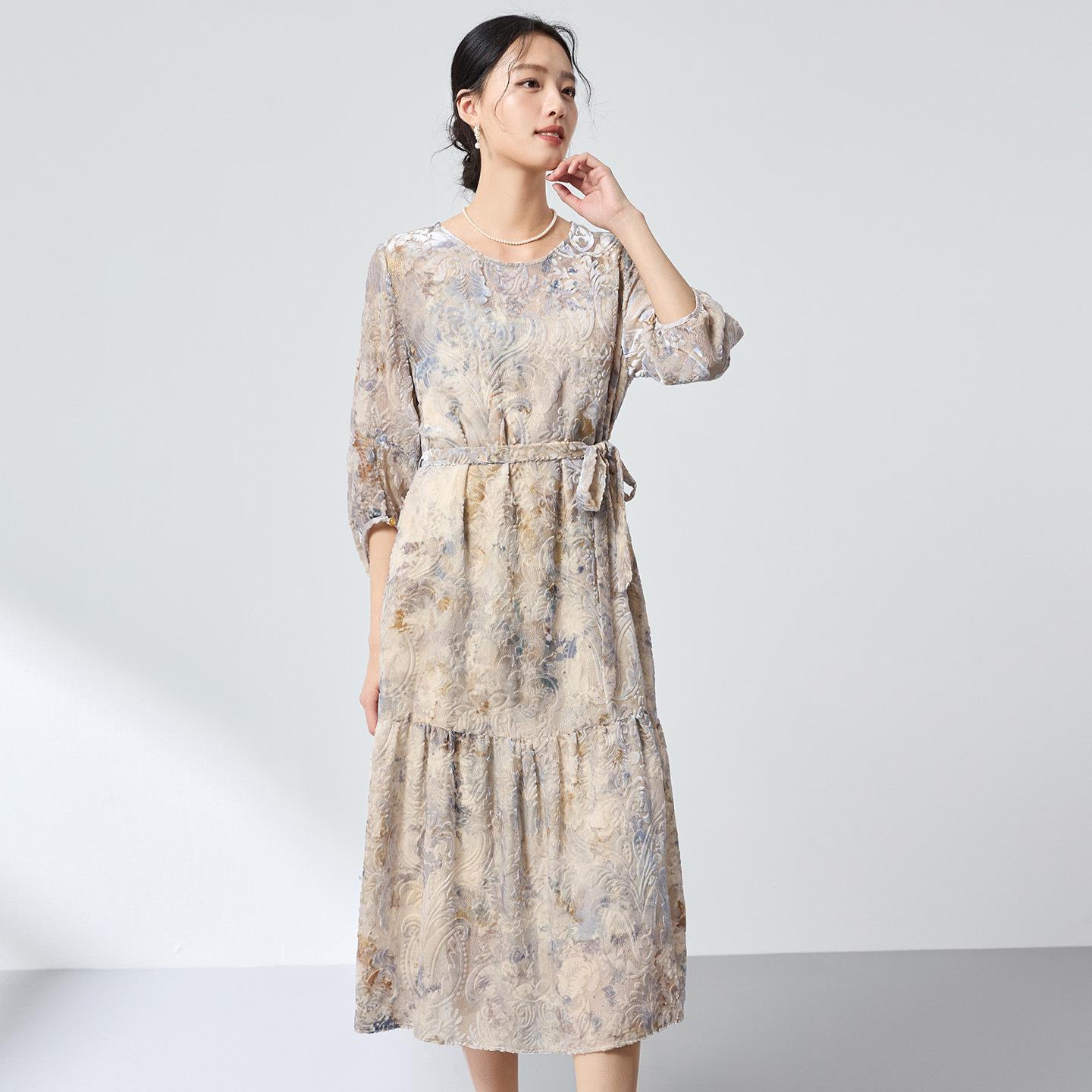 Spring 2026 Elegant Gradient Jacquard Dress - New Chinese Style, Round Neck, Light Luxury Skirt Extra Extra Large