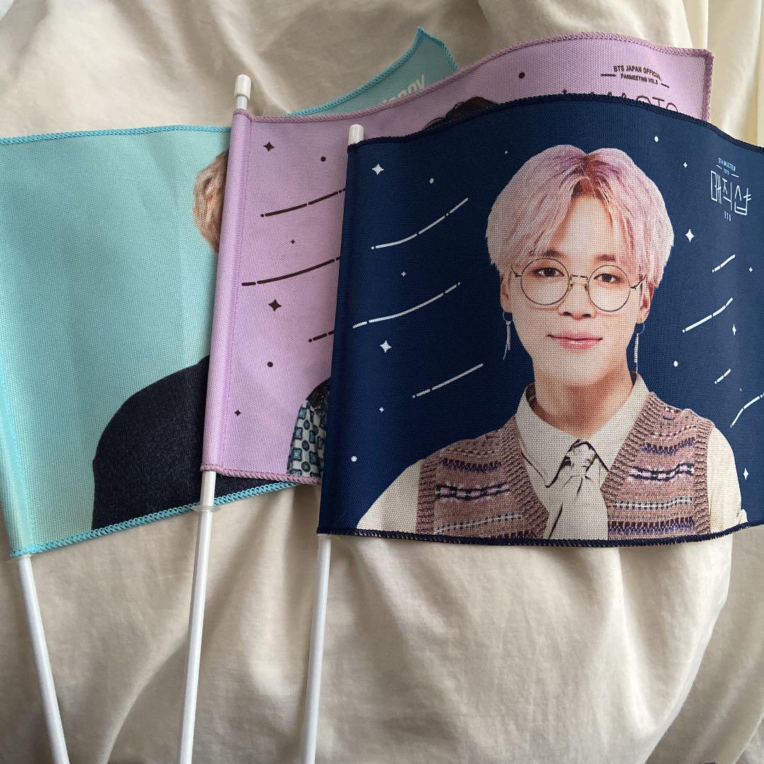 

[Б/У] Флаг Jimin Magic Shop