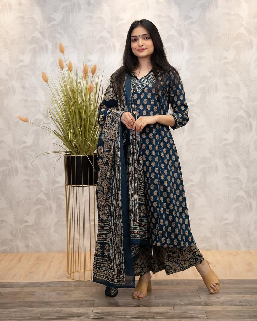 Indian Bollywood Salwar Kameez Kurti Pant Dupatta Set Women Party Wear Top Tunic Dress