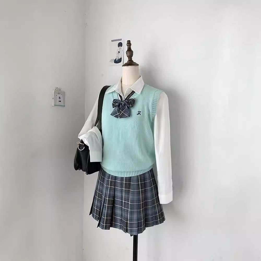 Classic V-Neck Solid Color Knit Vest - JK School Style for Students & Office, Ideal for Autumn to Spring