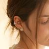 BELLOOGGI Daisy pearl freshwater pearl ear cuff
