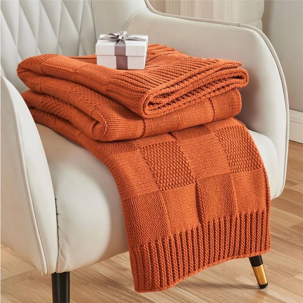 

Soft Knitted Throw Blanket for Sofa & Couch – Cozy Warm Cable Knit Decorative Blanket – Lightweight Lapghan for Office Nap 130x160cm помаранчевий