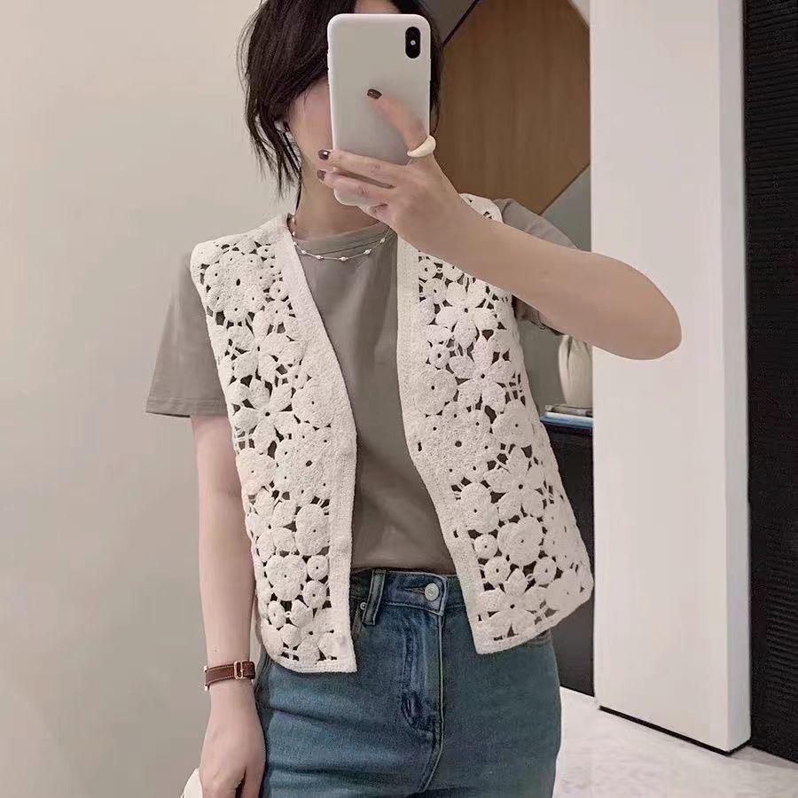 Early Autumn Women's Hollow Crochet Knit Vest - Loose, Plus-Size Woolen Sleeveless Top