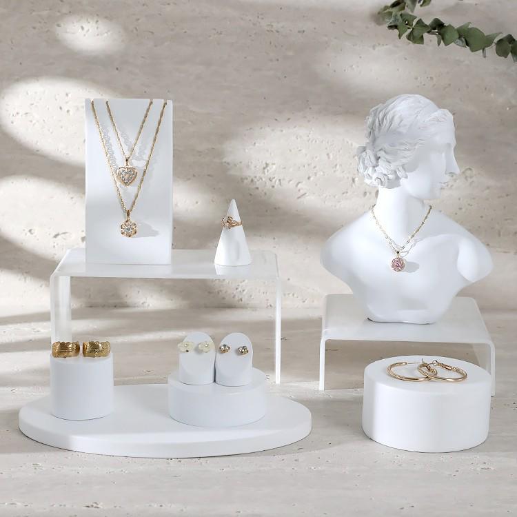 

Jewelry Display Stand for Necklaces & Earrings - Photo & Live Streaming Props and Display Tray Small Cylinder Earring Holder (White Resin)