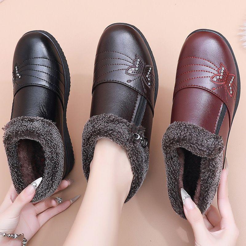 Winter Non-Slip Velvet Flat Boots for Middle-Aged & Elderly Women - Warm, Waterproof, Low-Top Grandma Shoes