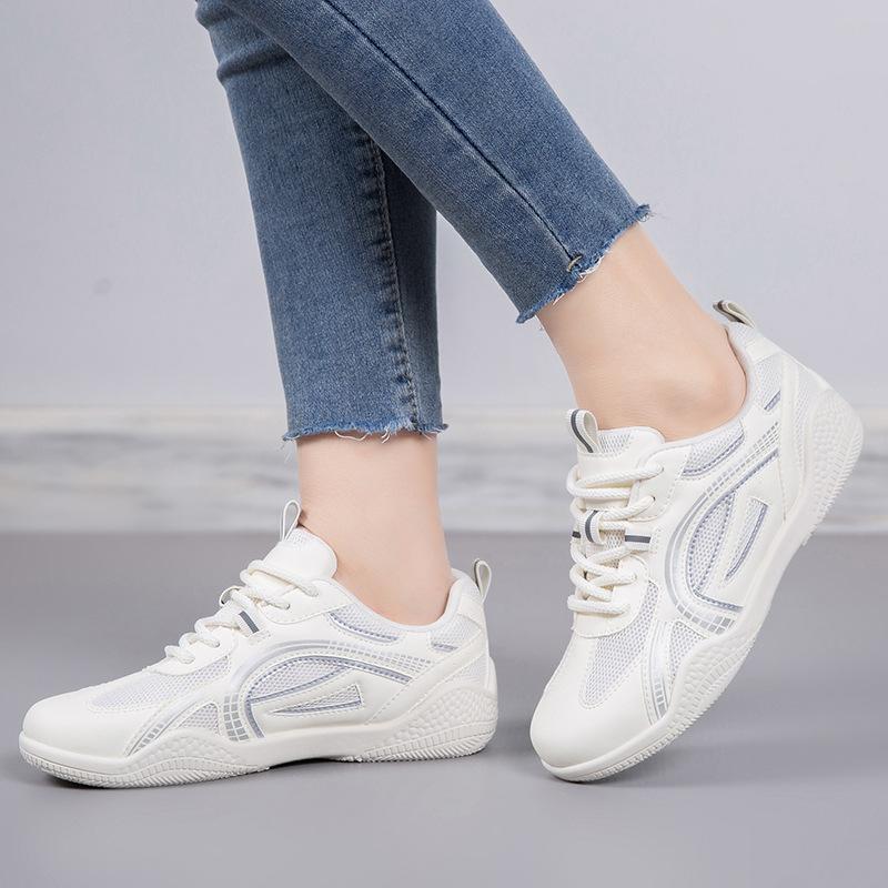 2025 popular spring low-top casual shoes women's fashion non-slip sports shoes student versatile mesh German training shoes