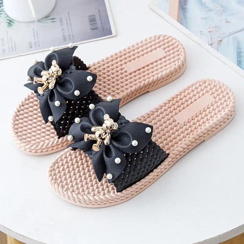 Fashion Flat Woman Slippers Bathroom Sandals Small Size On Offer Shoe Wholesale Summer 2025 Shoes for Women Korea Style Slides Promotion