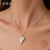 Love glossy alloy necklace, small fresh heart-shaped collarbone chain ins niche temperament peach heart pendant