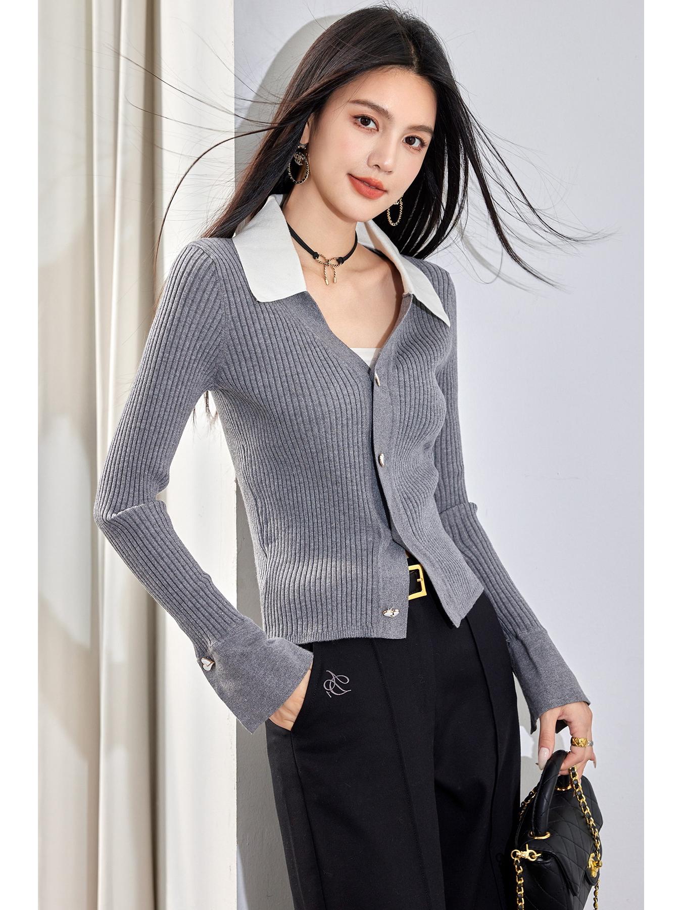 

Женский синий облегающий свитер с вязаным сердечком - Модная одежда для поездок на работу Medium